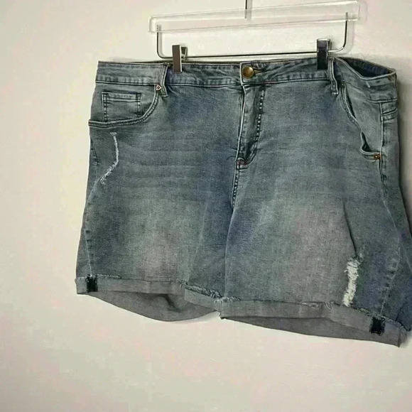 Kut From the Kloth Cuffed Distressed Denim Shorts 24W #66 - Picture 3 of 6